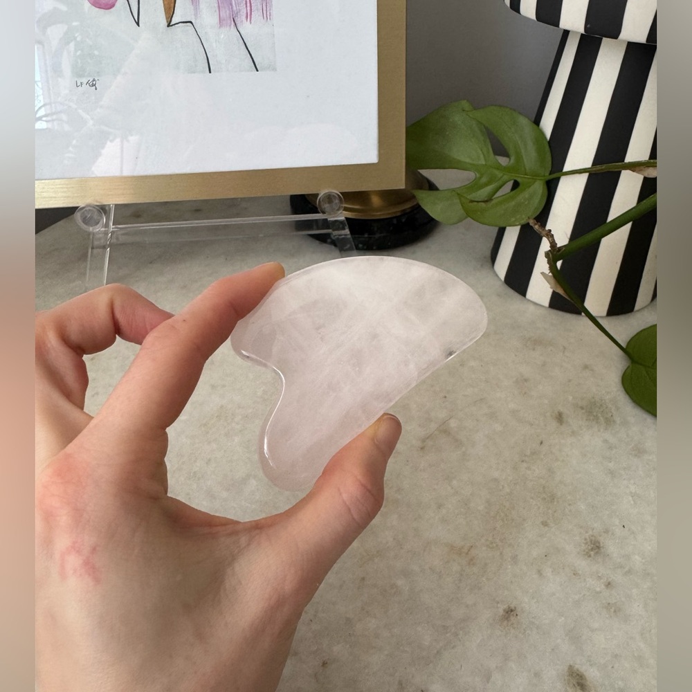 Rose Quartz Gua Sha Facial Tool - Picture 4 of 7